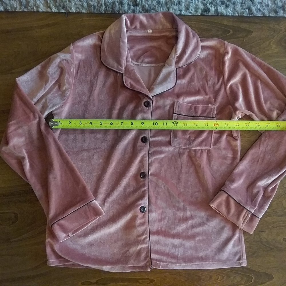 SHEIN Velvet Blush Pajamas ☺ 💤 Size Small - Picture 6 of 16